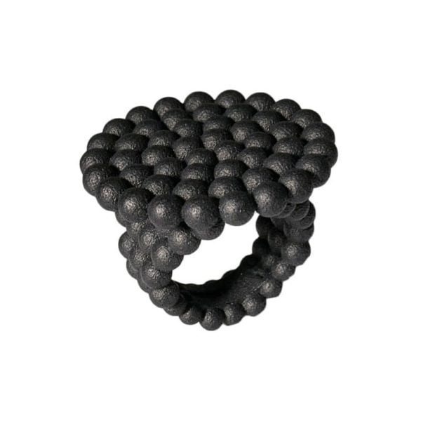 Bague design ronde en nylon noir composée de multiples sphères 